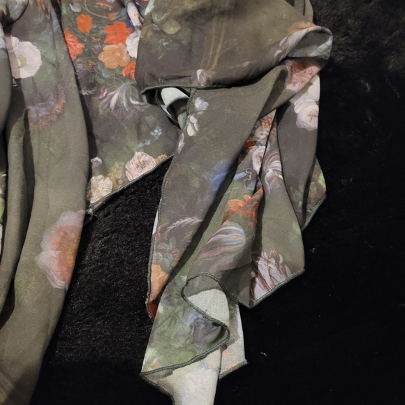 Delia's By Dolls Kill Green Floral Asymetrical Hem Maxi Skirt - Picture 2 of 5